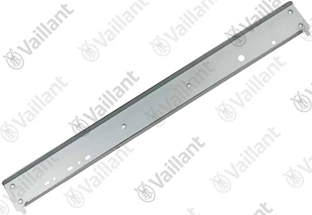 Lange, flache Metallhalterung von Vaillant mit mehreren Bohrungen zur Befestigung, geeignet zur Montage in bestimmten Heizungs- oder Installationseinheiten.